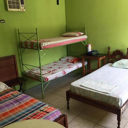 Hostal Camping Beach Salinas  Buitenkant foto