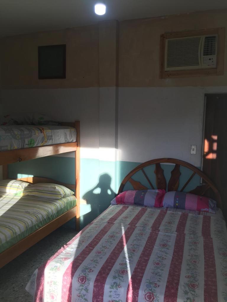 Hostal Camping Beach Salinas  Buitenkant foto