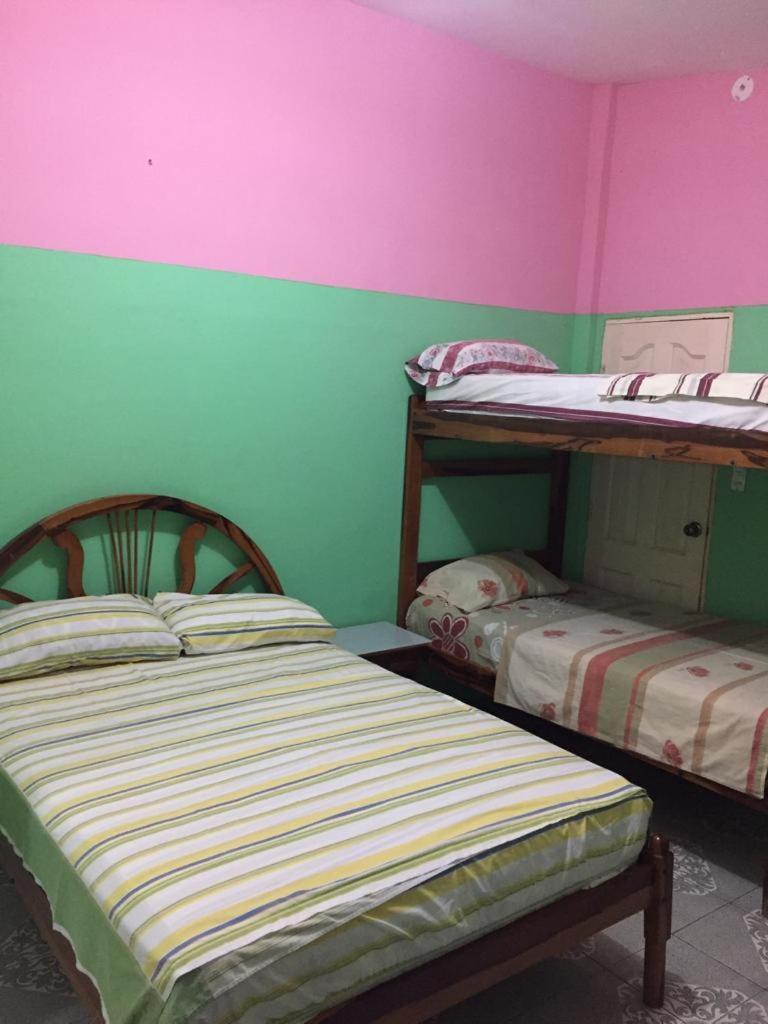 Hostal Camping Beach Salinas  Buitenkant foto