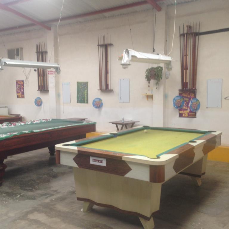 Hostal Camping Beach Salinas  Buitenkant foto