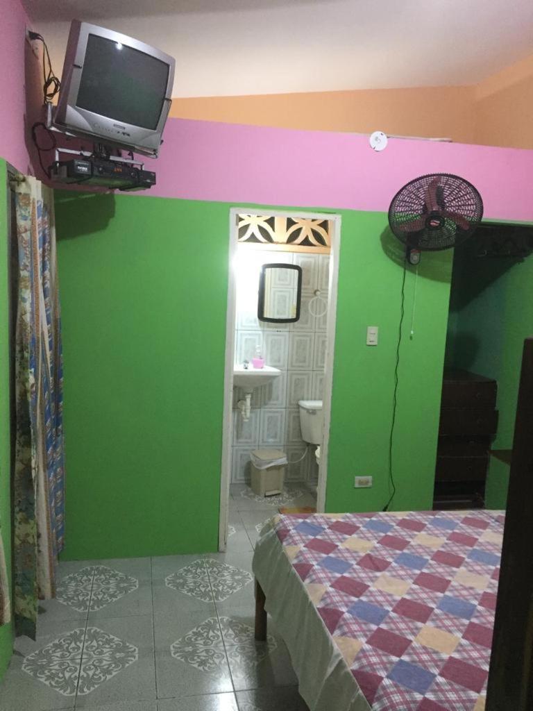 Hostal Camping Beach Salinas  Buitenkant foto
